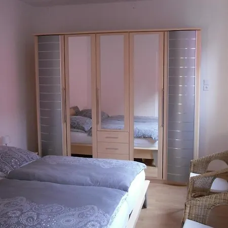 Winzeranwesen - Weingut Christian Eberley- Fewo II Mindestaufenthalt 4 Naechte - Minimum Stay 4 Nights Neustadt an der Weinstraße Esterno foto